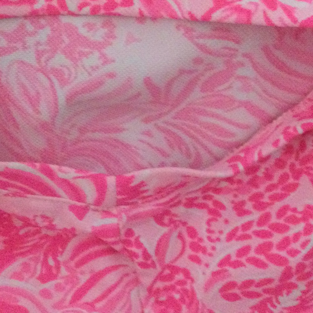 Lilly Pulitzer Pink Sleeveless V-Neck Printed Tank - Picture 5 of 14